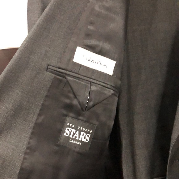 Calvin Klein charcoal gray suit. Excellent condition:) - Picture 2 of 4